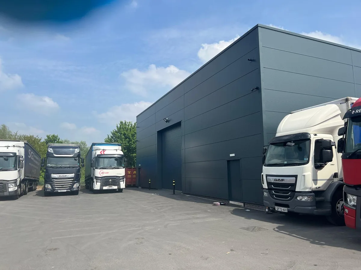 Professional commercial spray painting services in Wolverhampton