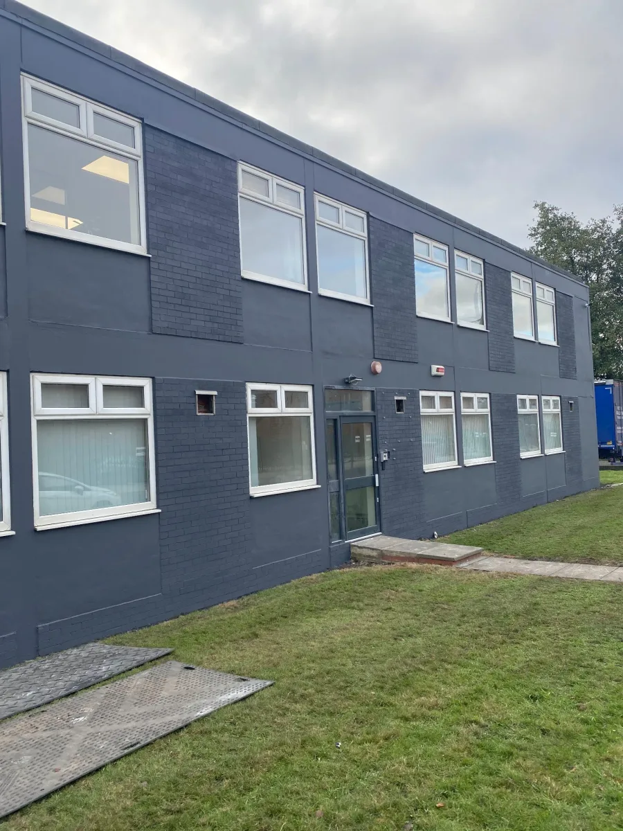 Professional commercial spray painting services in Aldridge