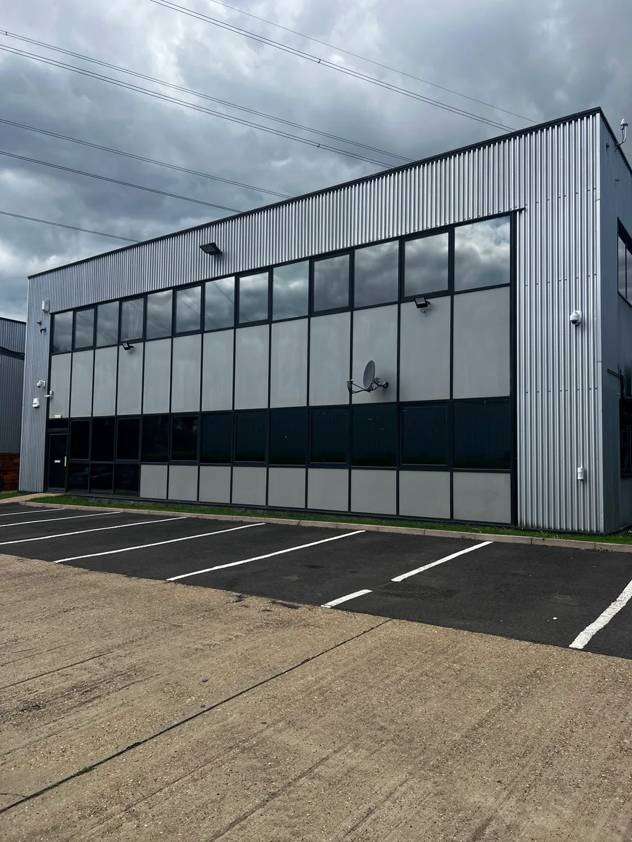 Professional commercial spray painting services in Rowley Regis